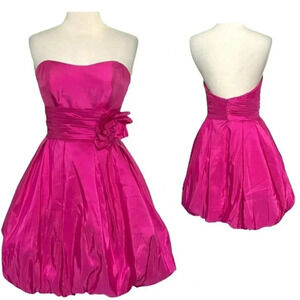 Pretty Me by Moonlight 8 lipstick pink strapless balloon hem dress flower Barbie